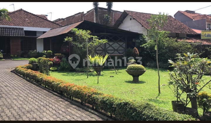 Rumah Asri Area Komersil di Jalan Utama , Sukaluyu Bandung