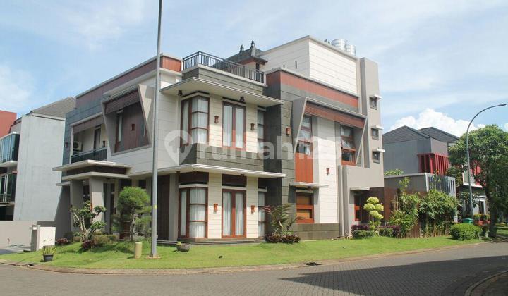 Rumah Villa Hook, Bangunan 3 Lantai di Bsd Delatinos 2