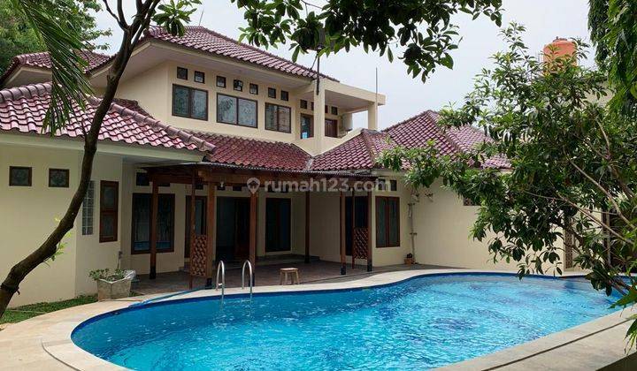 Rumah Dengan Tanah Luas di Jagakarsa Ada Pool 1