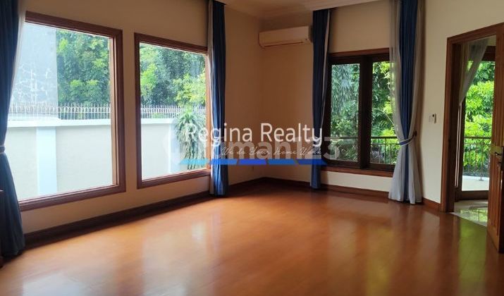 Nice House 2 Floors Near Jakarta International School in Pondok Indah 2