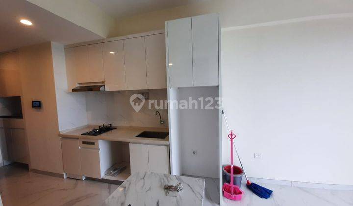 Apartment Sky House, Bsd, 2BR Mewah, Minimalis, Fully Furnished 2