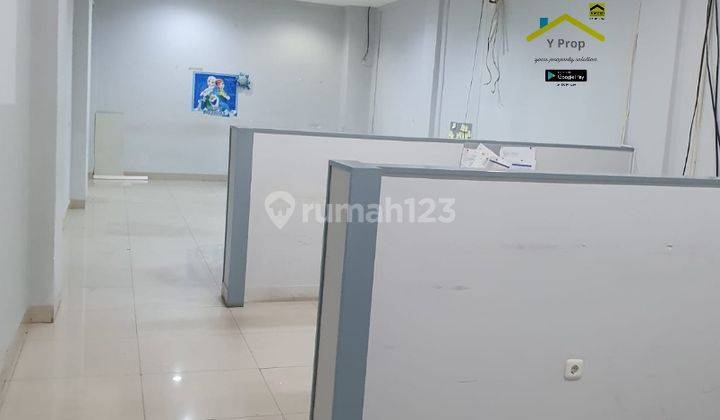 Disewa Office Space ruang Usaha Lantai 1 di Komplek Harmoni Plaza, Hadap Jalan Raya, Luas 4.5x20, Parkiran Luas, Jakarta Pusat 2