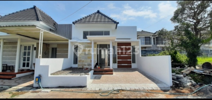 Rumah baru siap huni dekat kampus UB cocok untuk mahasiswa 