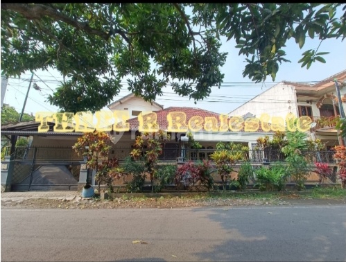 Rumah besar SHM lokasi bagus dekat Blimbing Araya harga nego Rumah besar SHM lokasi bagus dekat Blimbing Araya harga nego