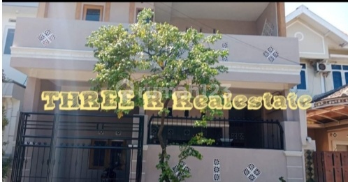 Rumah 2 lantai hadap barat lokasi bagus di Sulfat harga nego Rumah 2 lantai hadap barat lokasi bagus di Sulfat harga nego