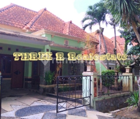 Rumah besar di Boulevar Permata Jingga Soehat Rumah besar di Boulevar Permata Jingga Soehat