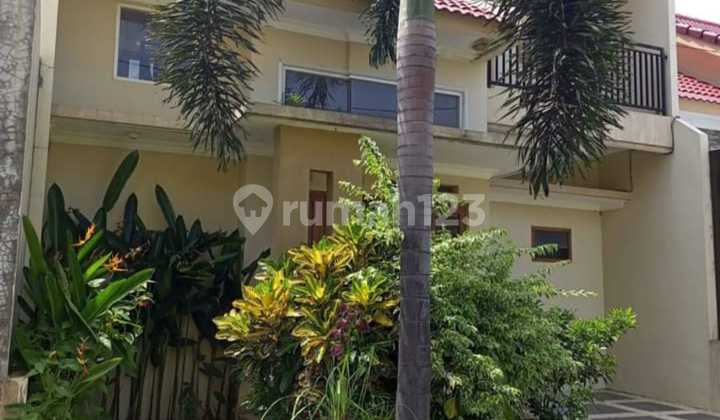 Rumah dekat poros jalan 2 lantai hadap Utara dekat Soehat 2