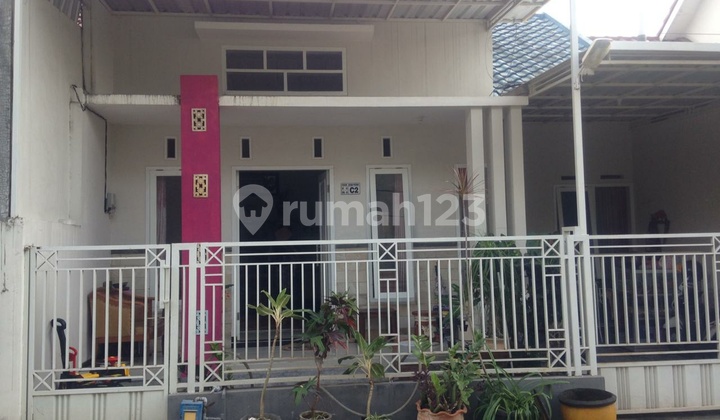 Rumah bagus kamar 4 hadap selatan di Sulfat Pandanwangi 2