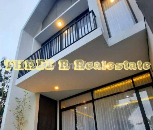 Rumah baru 2 lantai dekat kampus Unmer dan SMAK Santa Maria 1