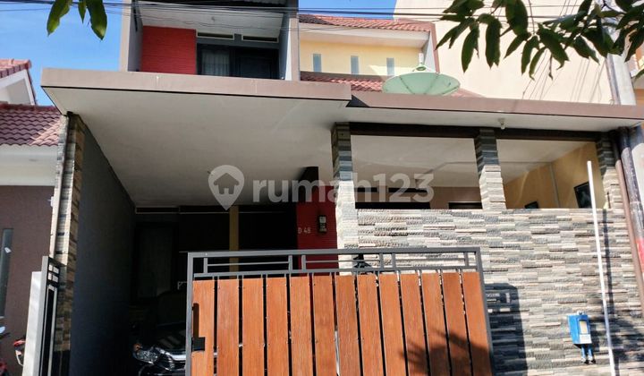 Rumah 2 Lantai SHM Bagus di jual butuh cepat harga menarik Rumah 2 Lantai SHM Bagus di jual butuh cepat harga menarik