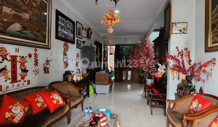 Rumah 2 lantai di jalan boulevard nusaloka  2