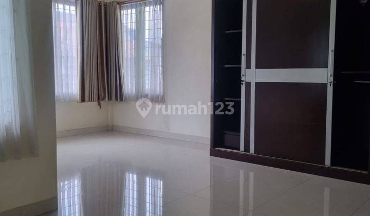 Rumah Modern Dalam Komplek di Sayap Cikutra  1