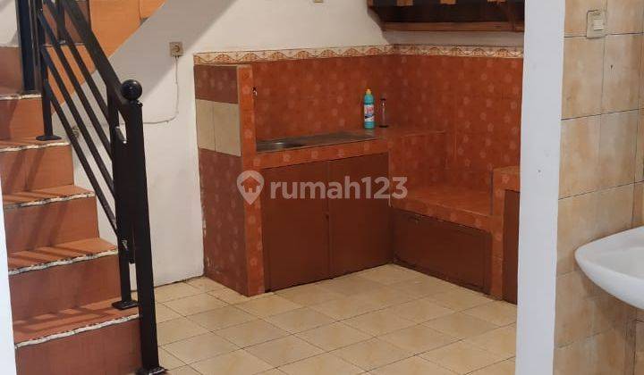 Rumah Minimalis Cantik Lokasi di Taman Rahayu 1