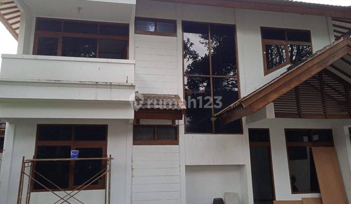 Rumah Besar Full Renovasi Lokasi Sayap Surya Sumantri 1