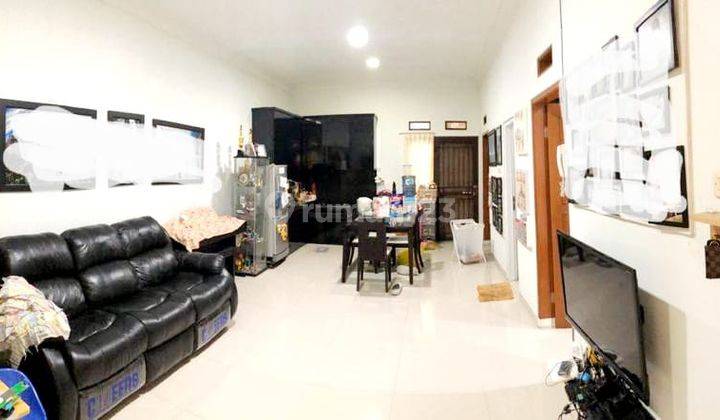 Rumah Cantik Minimalis di Taman Cibaduyut Indah 1 1