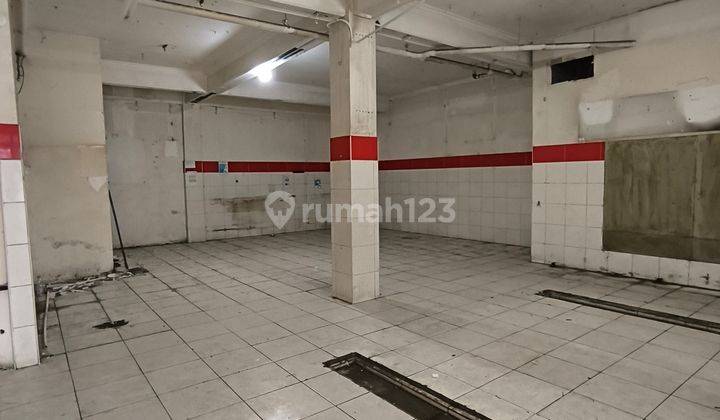 Disewakan 2 Ruko Rendeng Bangunan 4 Lt Ada Basement 1
