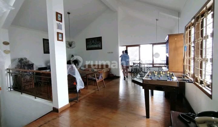 Dijual Rumah Tinggal Sayap Pateur Nyaman Dijual Rumah Tinggal Sayap Pateur Nyaman