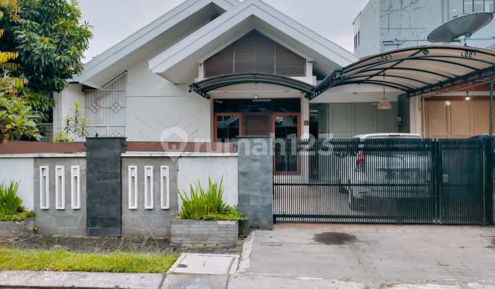 Dijual Rumah Tinggal Singgasana Aman Nyaman