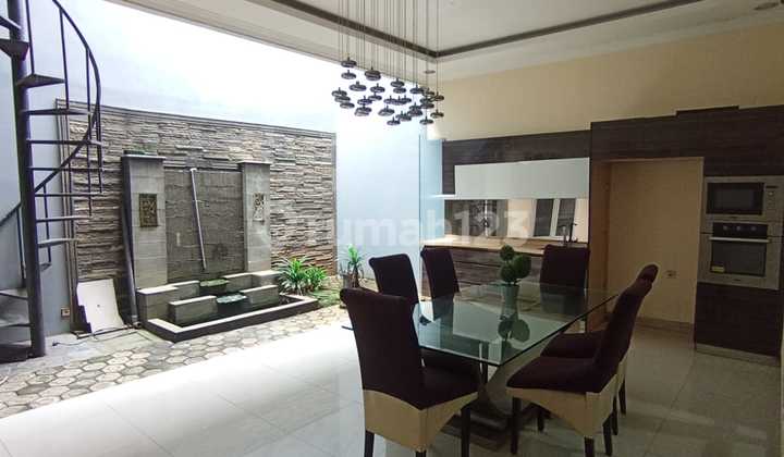 Disewakan Rumah Grand Wisata Siap Huni Disewakan Rumah Grand Wisata Siap Huni