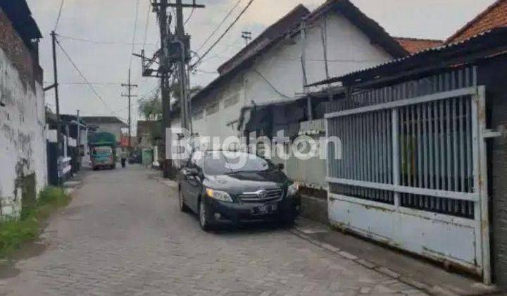 GUDANG KEMLATEN COCOK UNTUK HOME INDUSTRI DEKAT RAYA MASTRIP  1