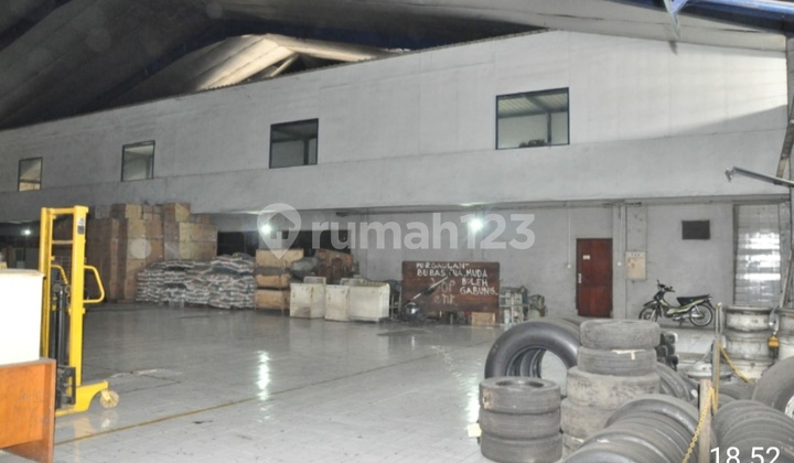 Ready-to-Use Factory in Neglasari, Rental on Jl Iskandar Muda, Tangerang, Banten