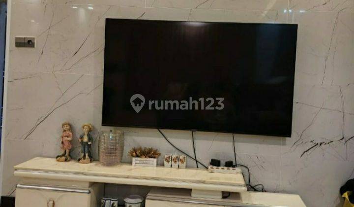 Rumah 3 lantai bagus siap huni di daan Mogot baru kalideres jakarta barat 1