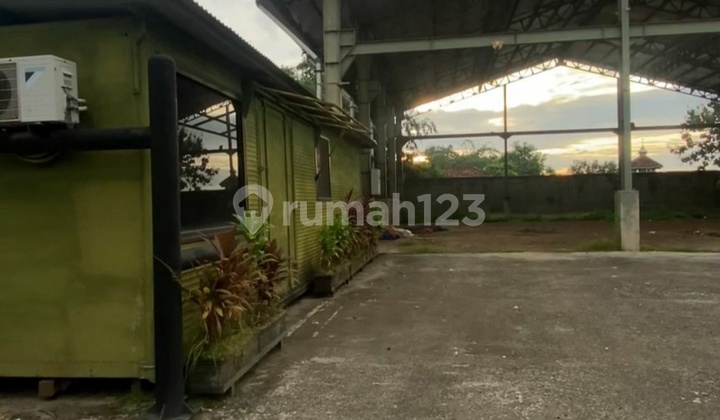 Gudang Perlu Renovasi Di Cikeusal Tangerang Banten 2