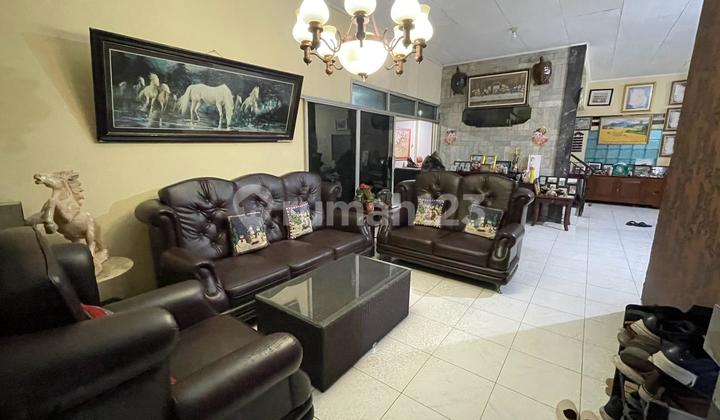 Rumah Dekat Pasar Cisalak Murah