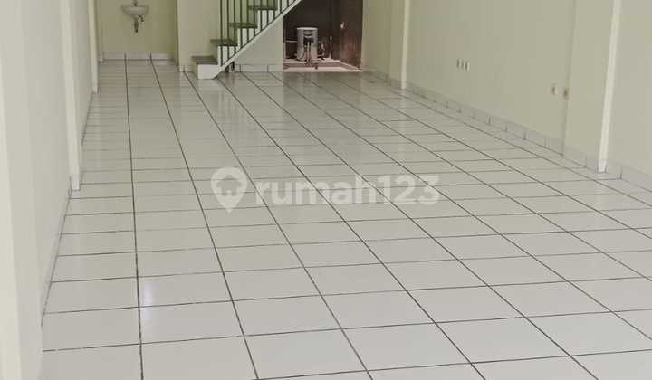 Disewa dan Dijual Ruko 3 Lantai Jl Kembangan Raya, Jakarta Barat Disewa dan Dijual Ruko 3 Lantai Jl Kembangan Raya, Jakarta Barat