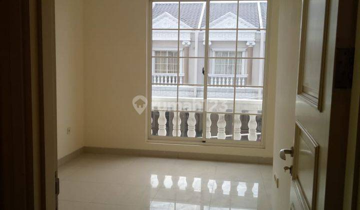 RUMAH MURAH DI SEWAKAN DI GREEN LAKE CITY 4X15 2LT 2KAMAR TIDUR 2