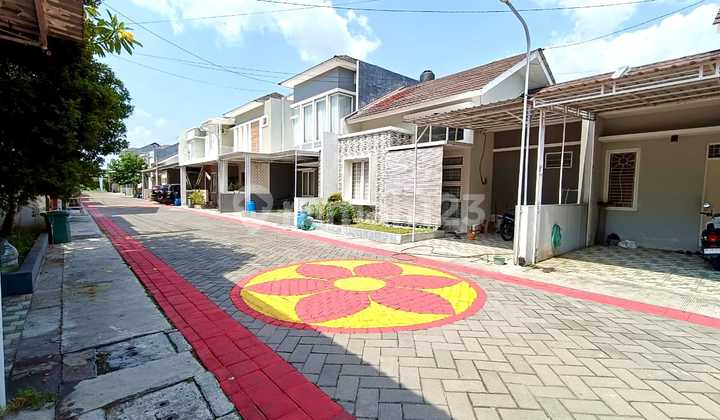 Rumah Cluster Elit Siap Pakai di Colomadu Aolo 2