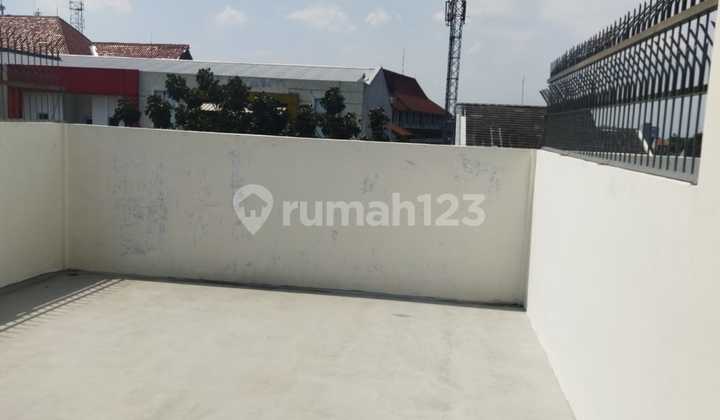 Ruko baru strategis  5