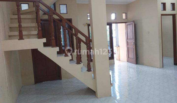 Rumah 2lantai siap pakai 6