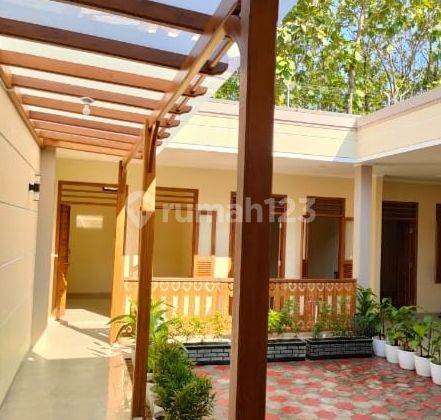Rumah bagus strategis siap pakai 4