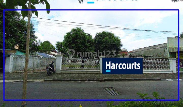 Rumah hitung tanah strategis 1