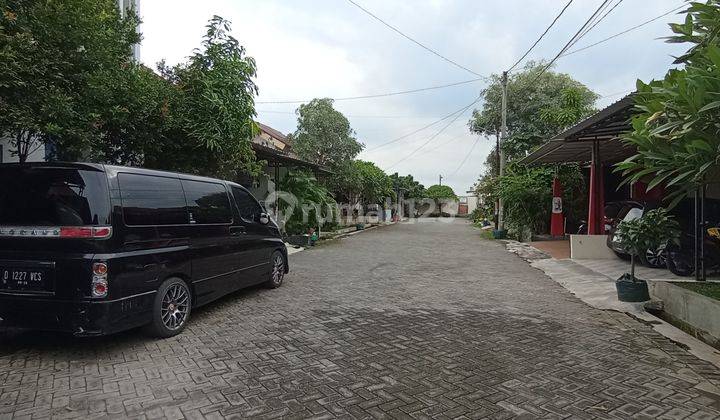 Rumah Bagus Strategis 2lantai Siap Pakai Di Dkt Semanggi Solo 2