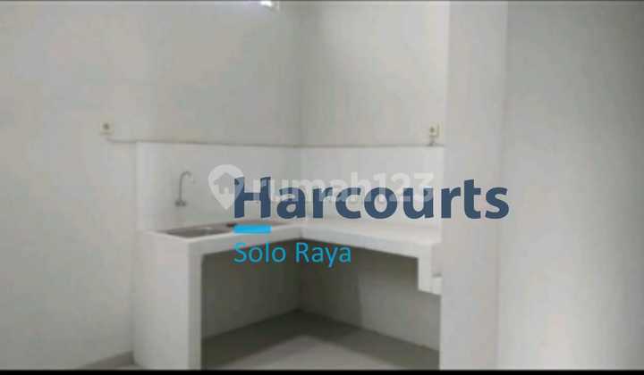 Nice Ready-to-Use Cluster House in Mojosongo Solo Nice Ready-to-Use Cluster House in Mojosongo Solo