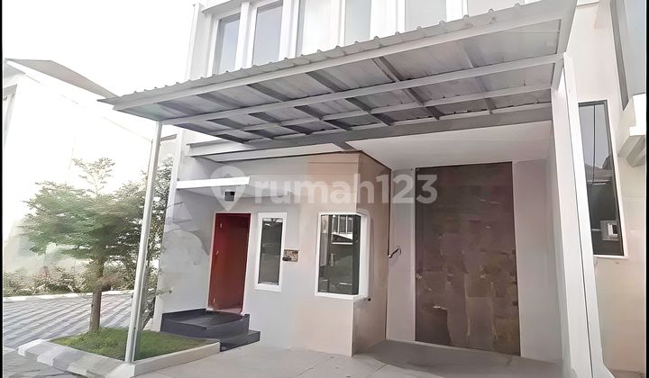 Good Strategic Ready-to-Use Cluster House in Gentan Solo