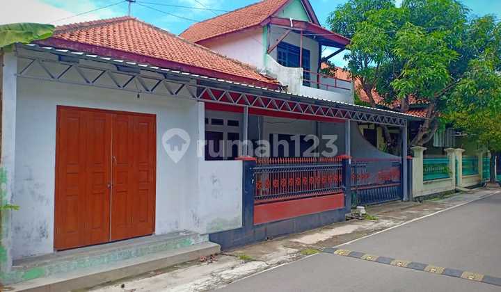 Rumah Bgs Strategis Siap Pakai Di Sumber Solo 2