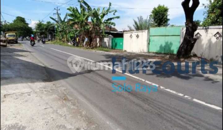 Good Strategic Warehouse Ready to Use Near Solobaru Solo