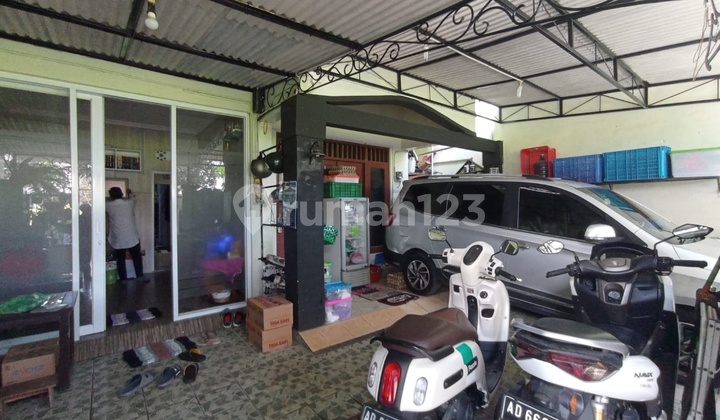 Strategic 1.5-Story House, Ready to Occupy in Gentan, Solo. 2