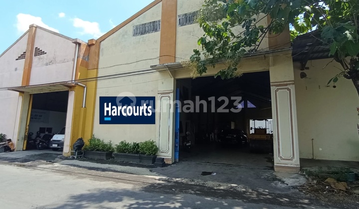 Strategic Warehouse in Jaten Solo Warehousing Area Strategic Warehouse in Jaten Solo Warehousing Area