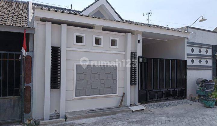 Rumah Bagus Siap Pakai Di Gentan Solo 1