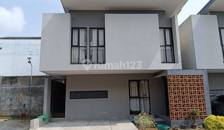 Rumah Cluster Bagus Full Furnished Siap Pakai Di Colomadu Solo 1