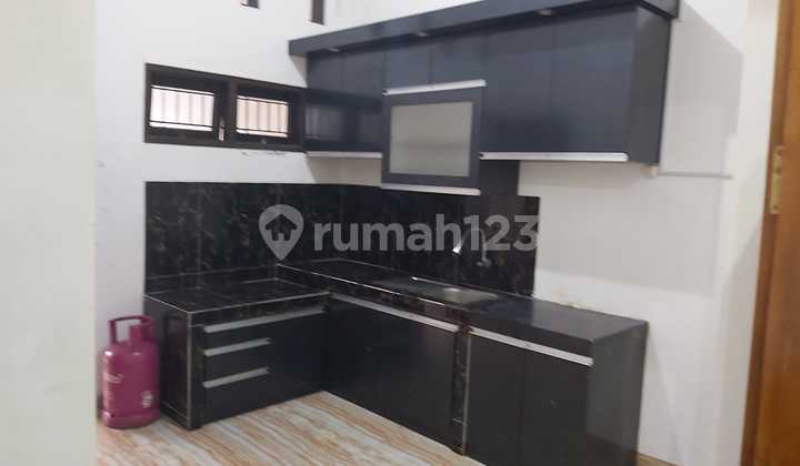 Strategic Ready-to-Use House in Gentan Solo 2