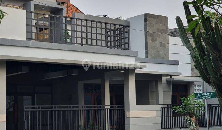 Rumah Bagus Strategis Siap Pakai 1