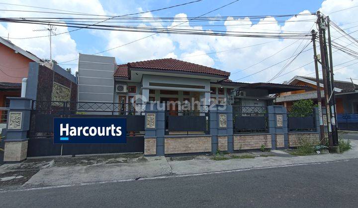 Rumah Hook Bagus Furnished Strategis Siap Pakai Di Banjarsari Solo  1