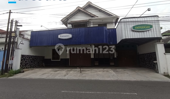 Rumah & Ruko Strategis Siap Pakai di Baturan Colomadu Solo Rumah & Ruko Strategis Siap Pakai di Baturan Colomadu Solo