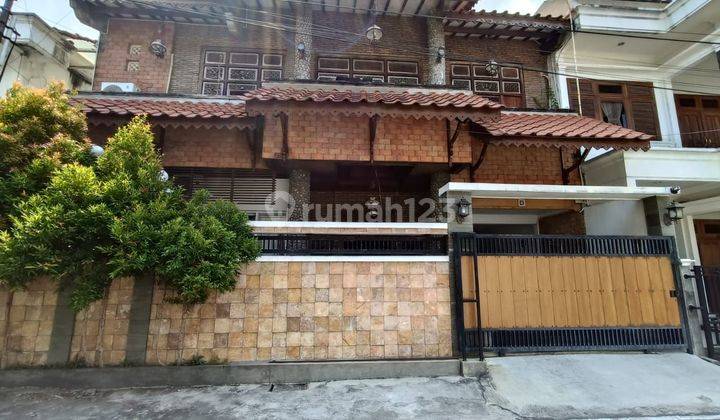 Rumah Bagus Furnished Strategis Di Kartasura Solo  2