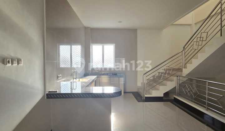 Good Strategic Ruko Ready to Use in Serengan Solo 2